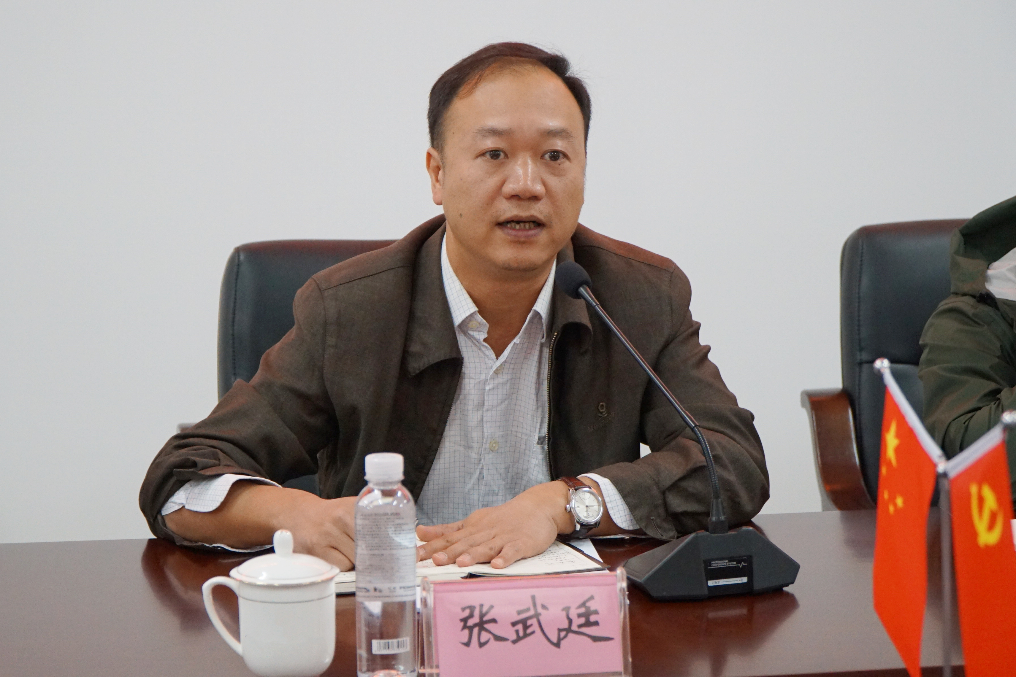 K8官网 - 天生赢家·一触即发