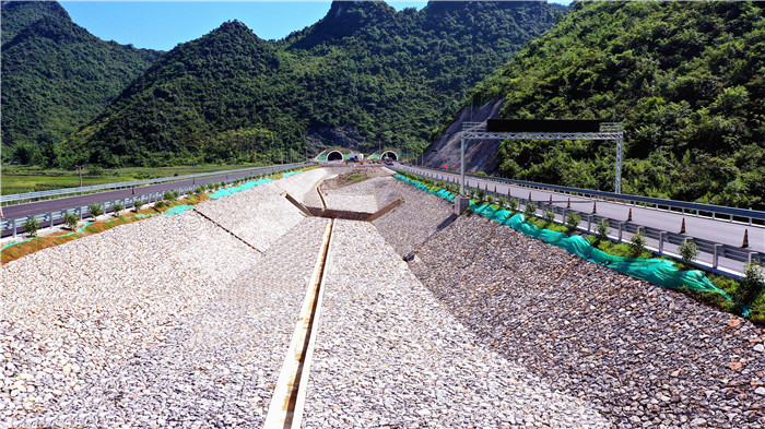 K8官网 - 天生赢家·一触即发