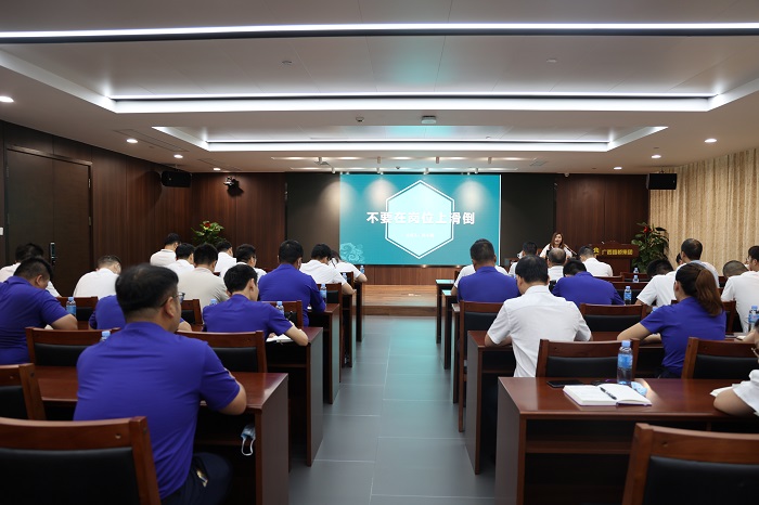 K8官网 - 天生赢家·一触即发