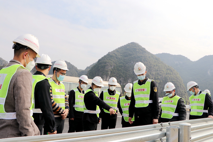 K8官网 - 天生赢家·一触即发