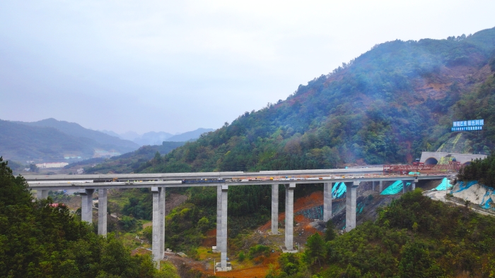 K8官网 - 天生赢家·一触即发