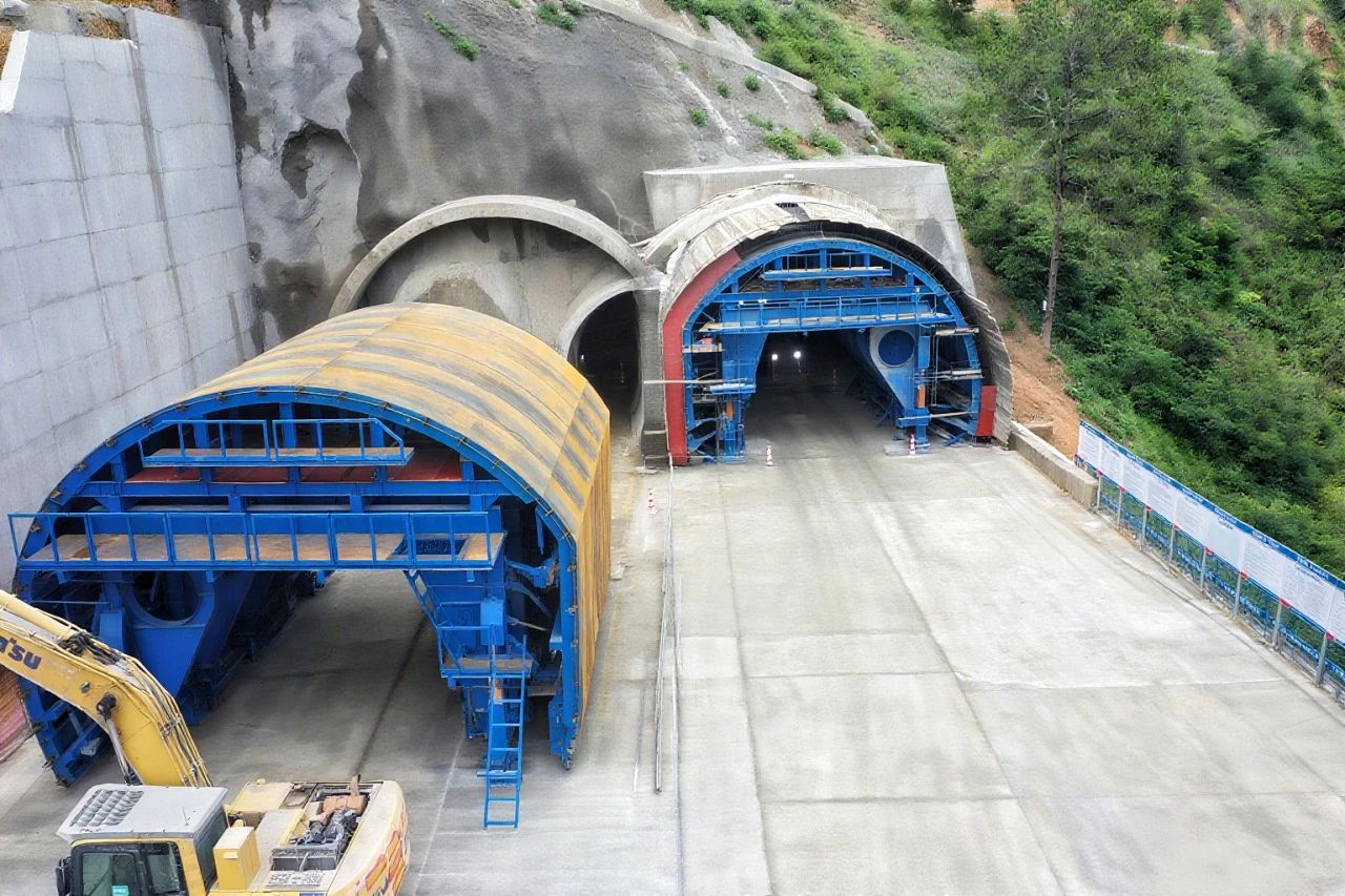 K8官网 - 天生赢家·一触即发